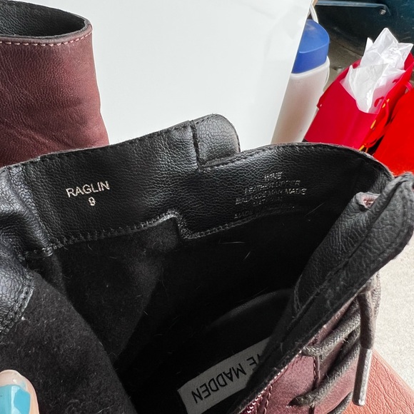 Steve Madden “Raglin” booties in Plum Never Used - Picture 9 of 9